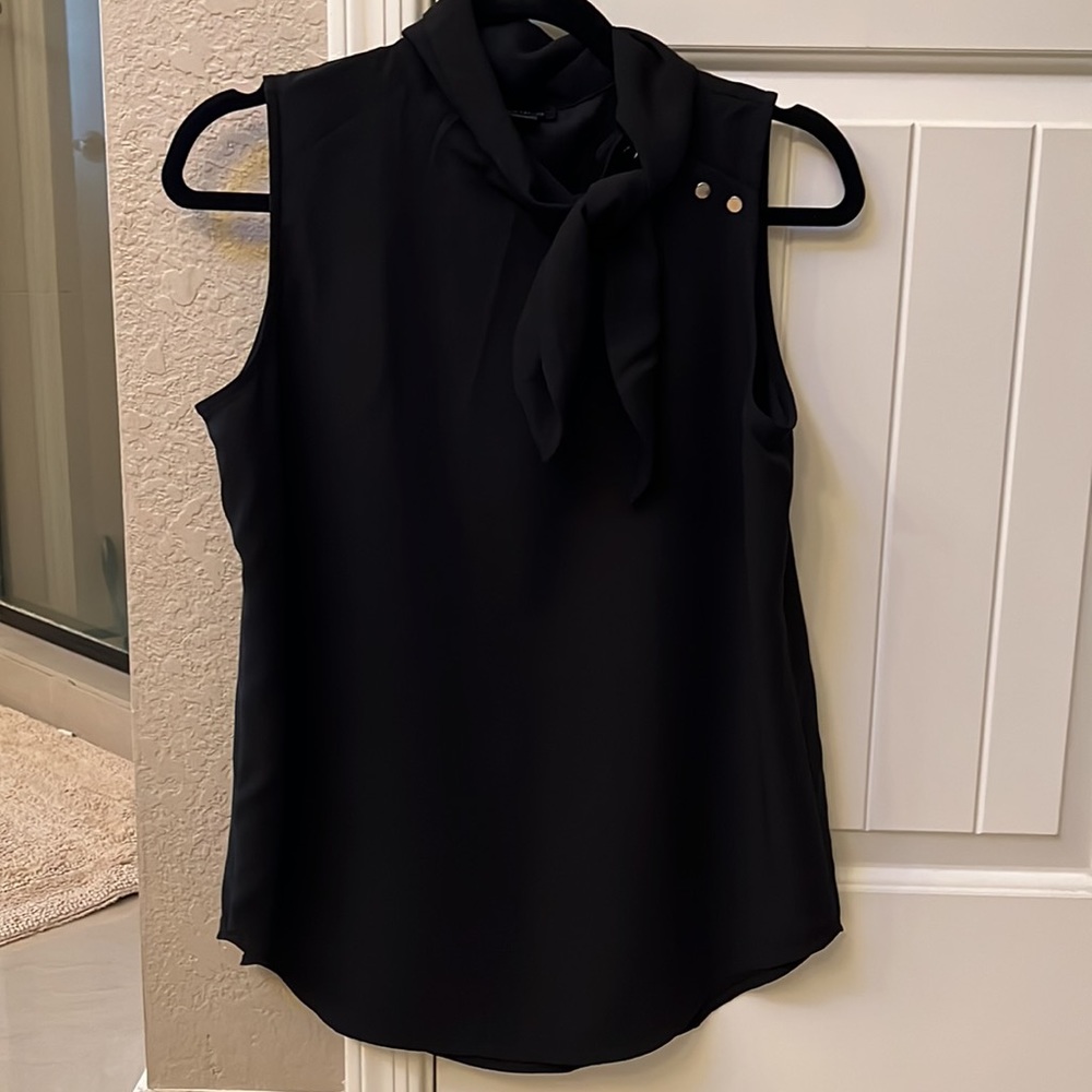Ann Taylor black sleeveless blouse. XS